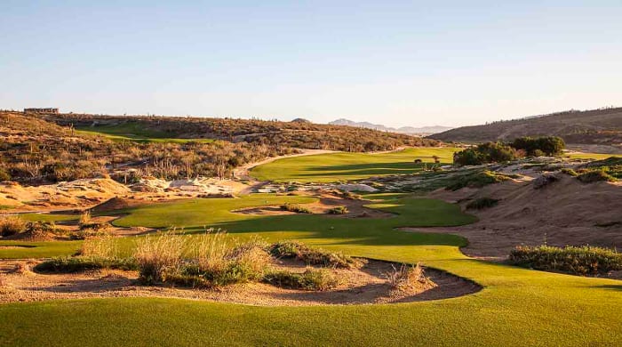 Le 2ème trou est photographié au Quivira Golf Club