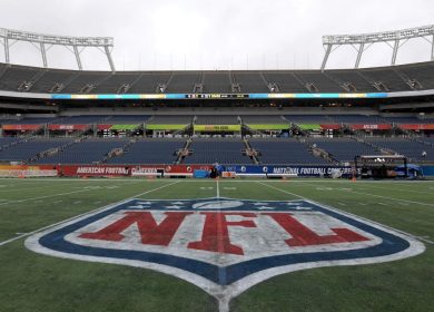 Dean Pees, ancien coordinateur du Super Bowl, prend sa retraite après 50 ans de carrière dans le football.