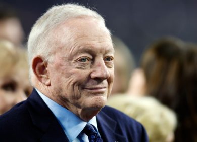 Jerry Jones aborde les plans des Cowboys à Kicker après la performance tremblante de Brett Maher