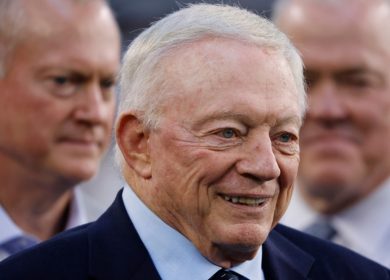 Jerry Jones explique comment sa relation a changé avec Dan Snyder