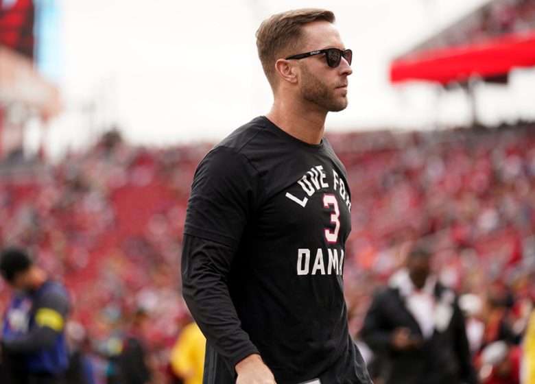 Kliff Kingsbury a acheté un billet aller simple pour la Thaïlande après son licenciement, selon un rapport