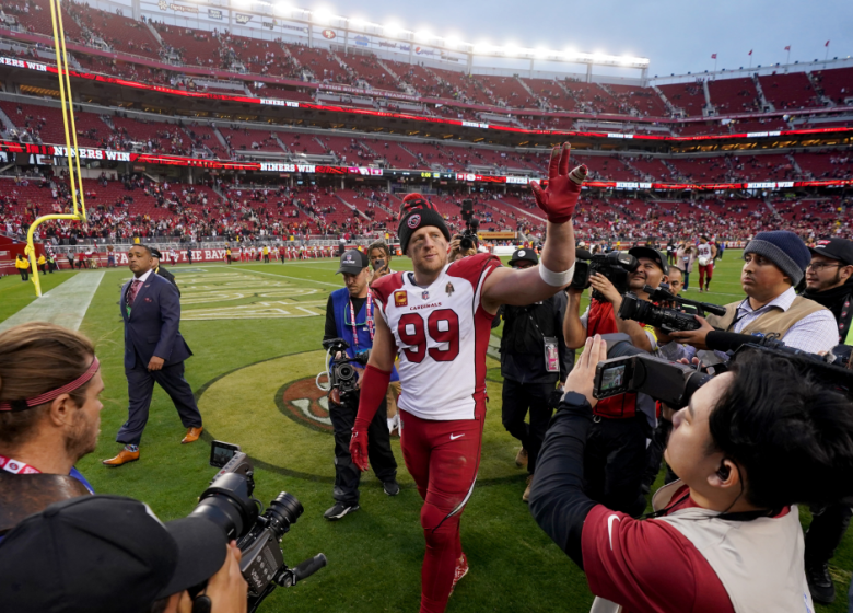 La vidéo d'hommage aux stars fait pleurer J.J. Watt à la veille de sa retraite