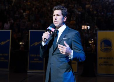 L'avenir de Warriors GM Bob Myers avec une franchise incertaine au milieu de la situation contractuelle, par rapport