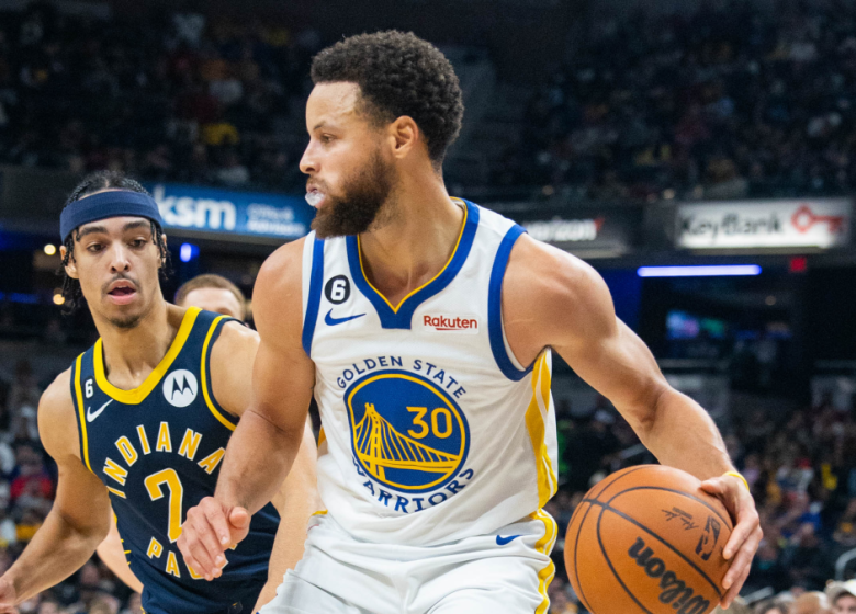 Le GM des Warriors : Steph Curry, blessé, pourrait revenir la semaine prochaine