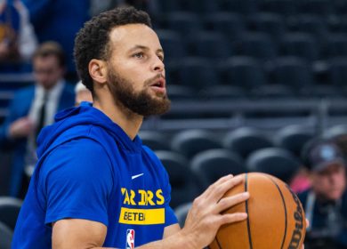 Le PG Stephen Curry des Warriors sera de retour et débutera contre les Suns, selon un rapport