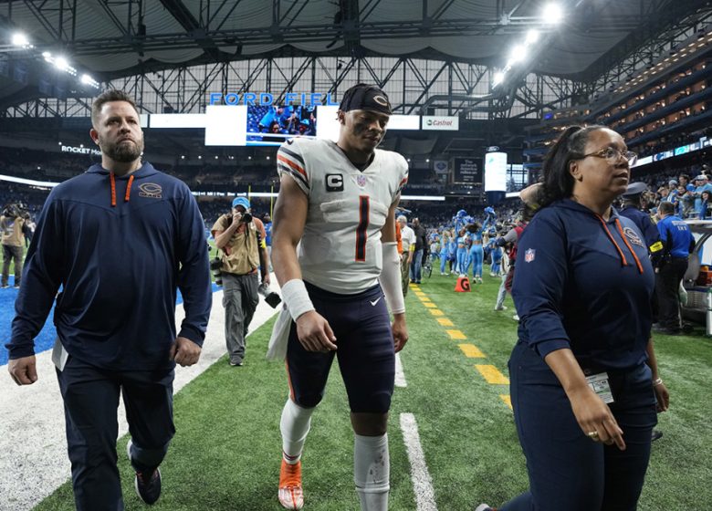 Le directeur général des Bears parle de prendre un QB et de remplacer Justin Fields avec le premier choix de la Draft.