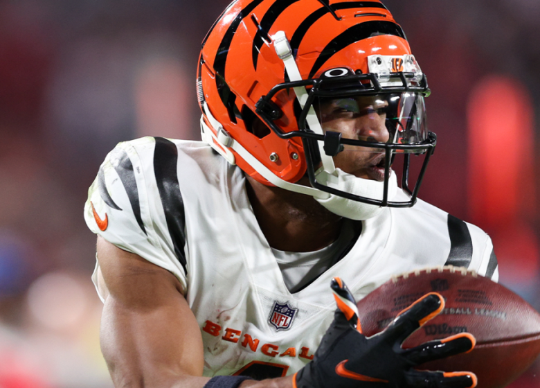 Le monde de la NFL réagit à l'annulation du touché des Bengals par rapport aux factures