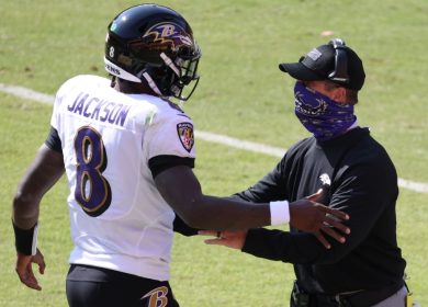 Le tweet sur la blessure de Lamar Jackson suscite une réponse révélatrice de la part de John Harbaugh des Ravens.