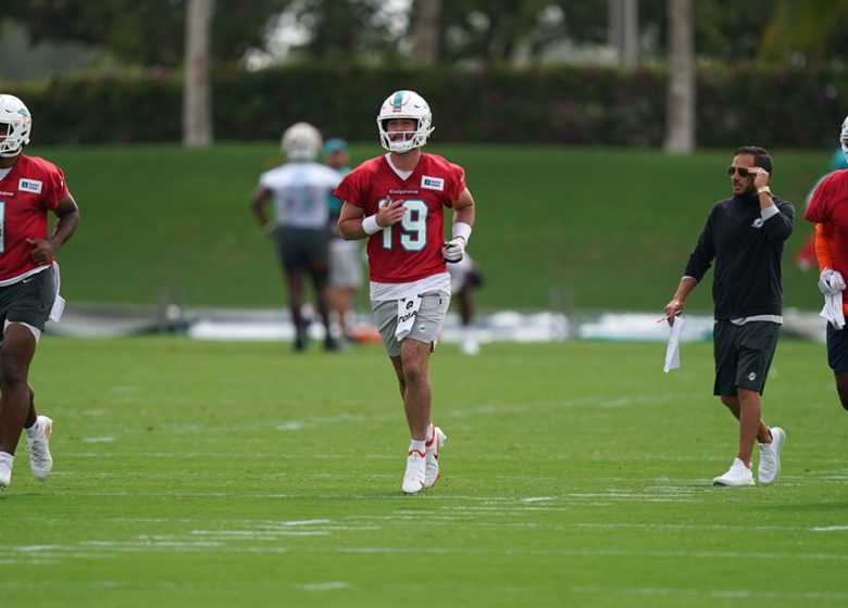 L'entraîneur des Dolphins, Mike McDaniel, nomme le QB partant pour le match de Wild-Card contre les Bills.