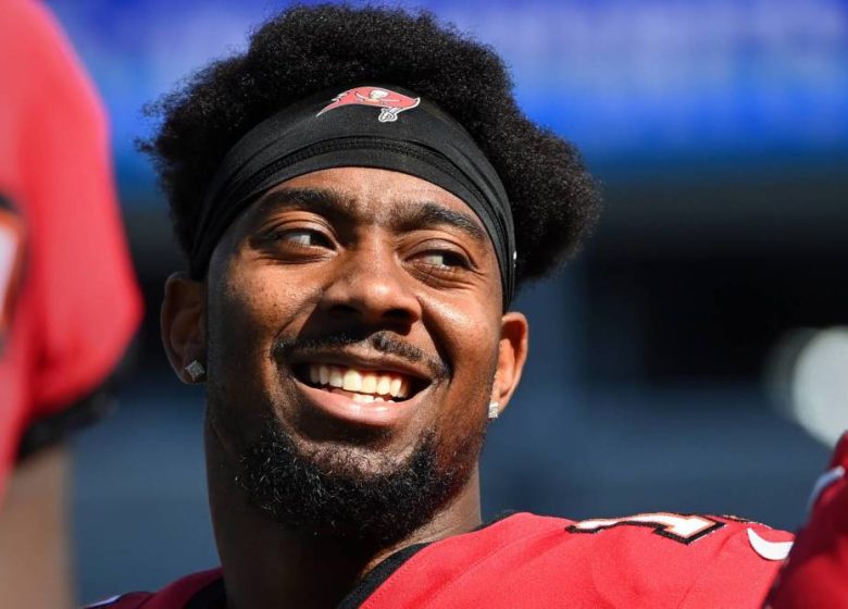 Russell Gage des Buccaneers tweete pour la première fois après une blessure effrayante