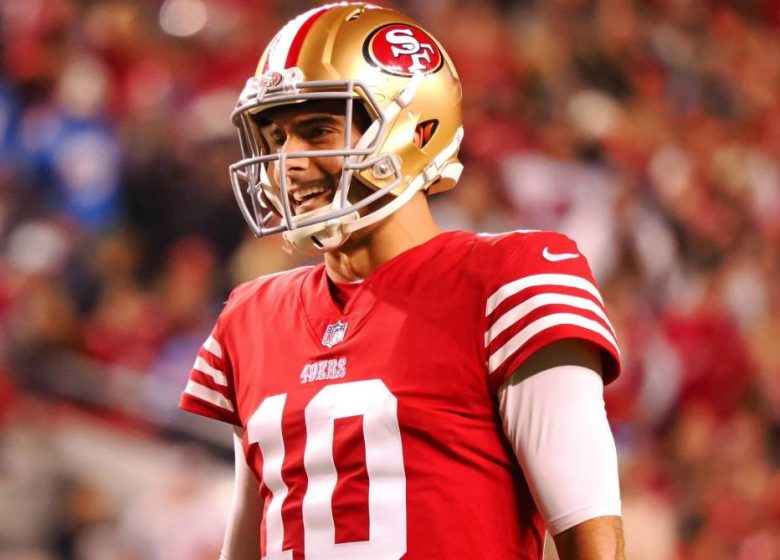 Shanahan des 49ers partage les dernières informations sur le retour potentiel des séries éliminatoires de Jimmy Garoppolo