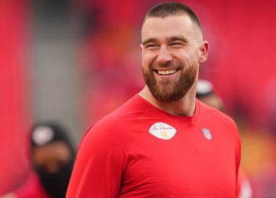 Travis Kelce dit ce que les fans de Chiefs ressentent : "Burrowhead, My A--"