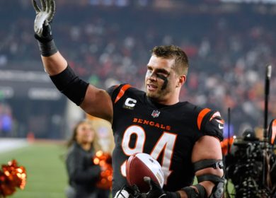 Un touchdown défensif historique de Sam Hubbard pour la victoire des Bengals